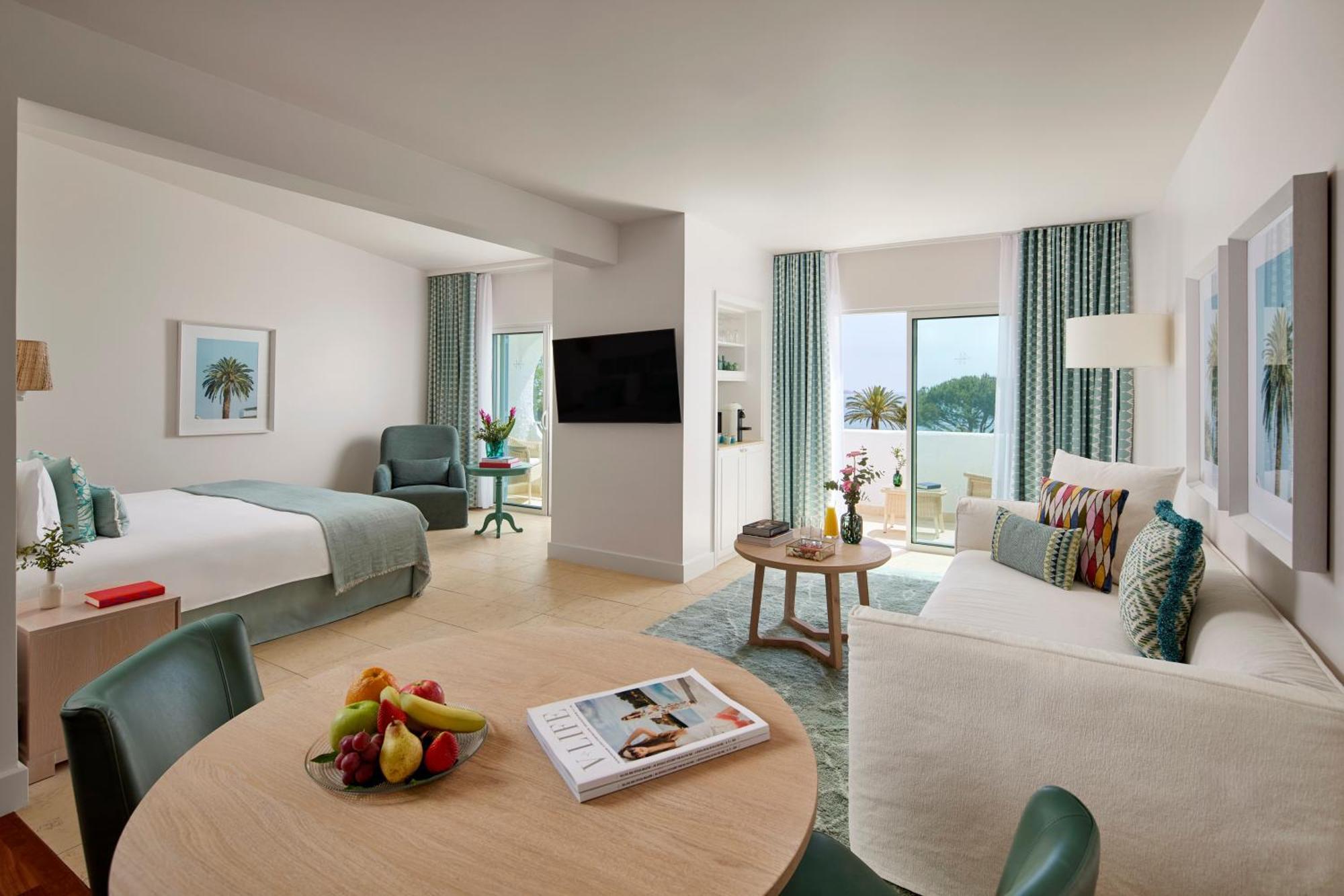 วีลา วีตา ปาร์ก รีสอร์ต แอนด์ สปา Hotel อาร์มาซอง เด เปรา ภายนอก รูปภาพ A suite at the hotel