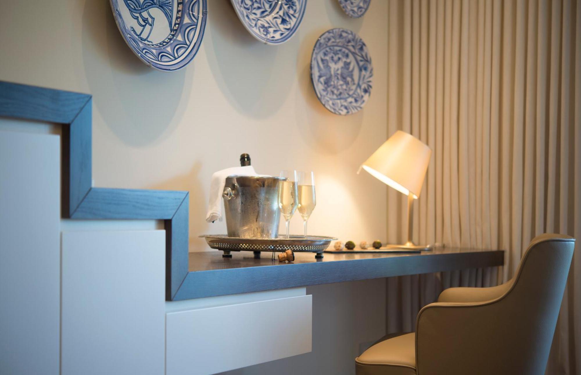 วีลา วีตา ปาร์ก รีสอร์ต แอนด์ สปา Hotel อาร์มาซอง เด เปรา ภายนอก รูปภาพ A detail of the interior of a suite at the hotel